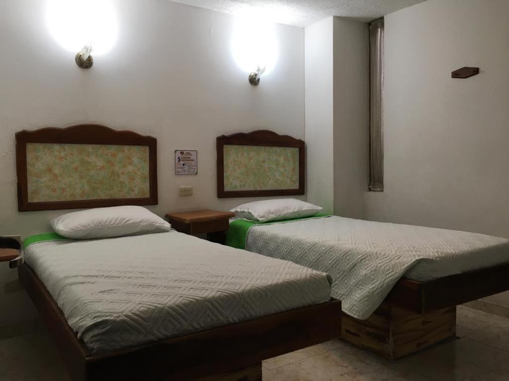 Hotel Armont Calarcá Eksteriør billede
