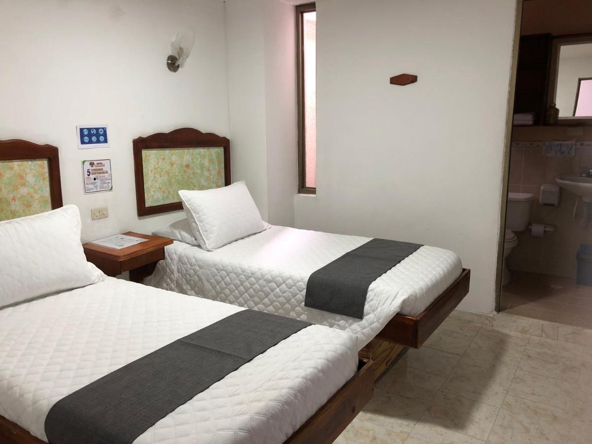 Hotel Armont Calarcá Eksteriør billede