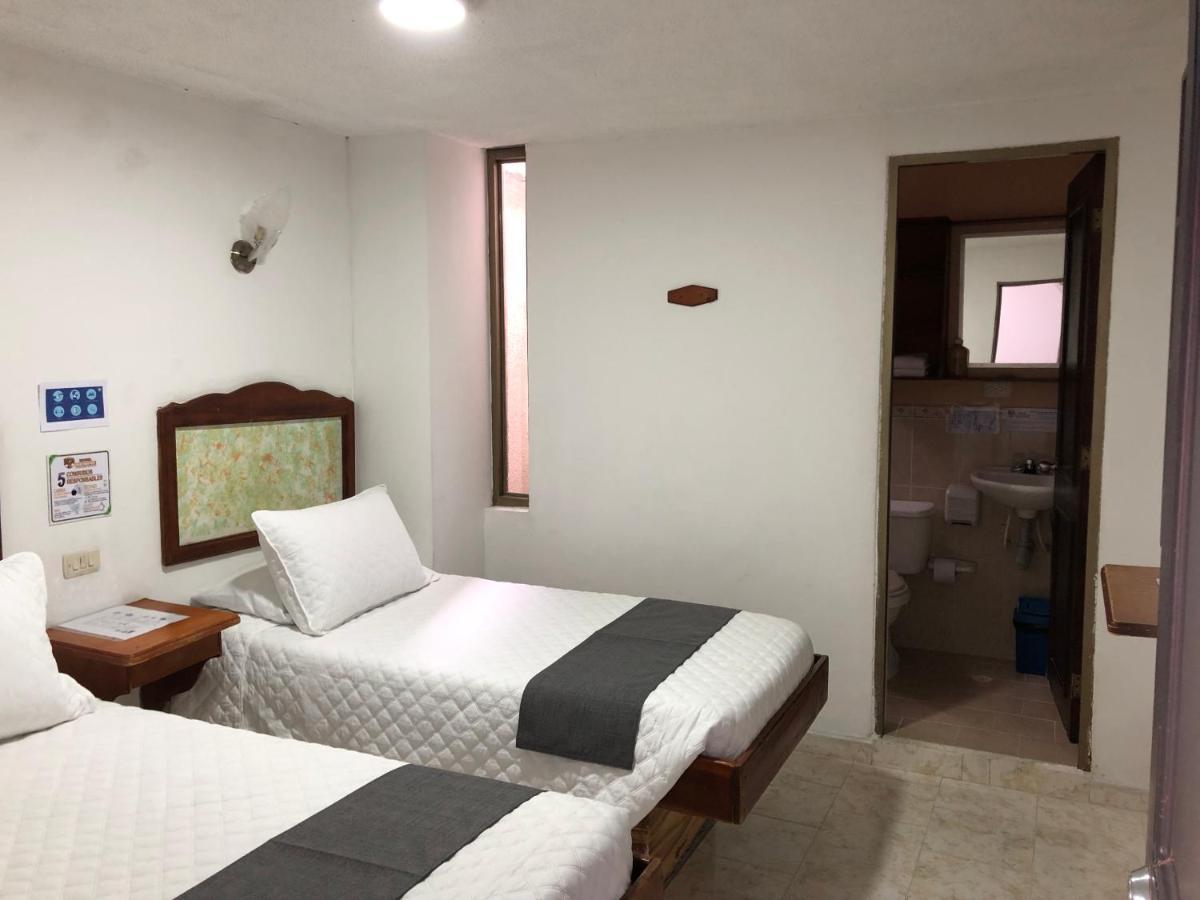 Hotel Armont Calarcá Eksteriør billede